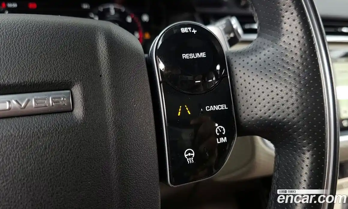 Land Rover Range-Rover Velar 2017 3.0 гидро в Москве № 1013455, фото 17