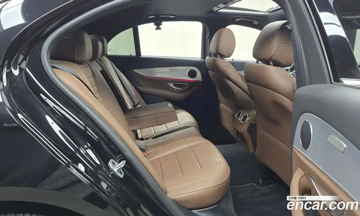Mercedes-Benz E-Class 2020 2.0 гидро в Москве № 139020, фото 12
