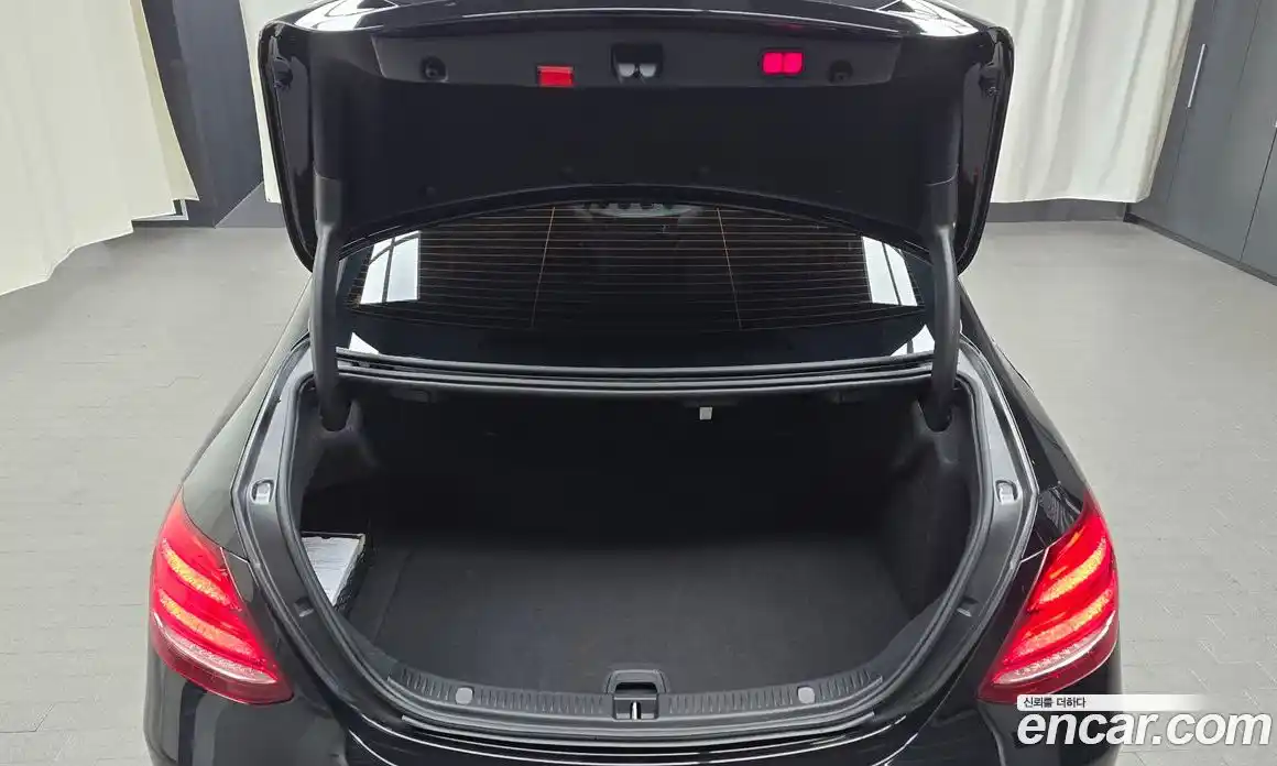 Mercedes-Benz E-Class 2020 2.0 гидро в Москве № 139020, фото 20