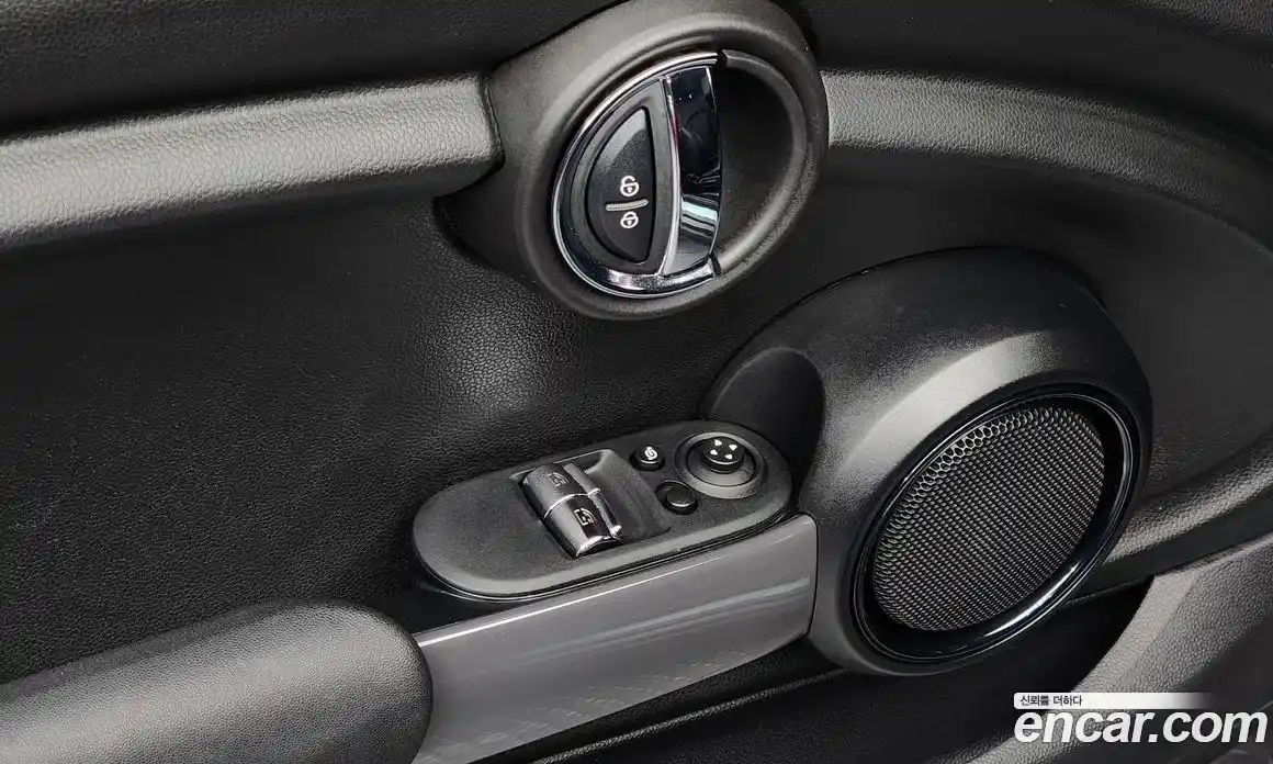 Mini Cooper 2021 1.5 гидро в Москве № 139579, фото 13