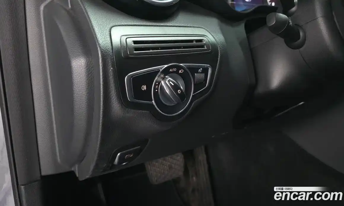 Mercedes-Benz C-Class 2019 2.0 гидро в Москве № 150867, фото 17