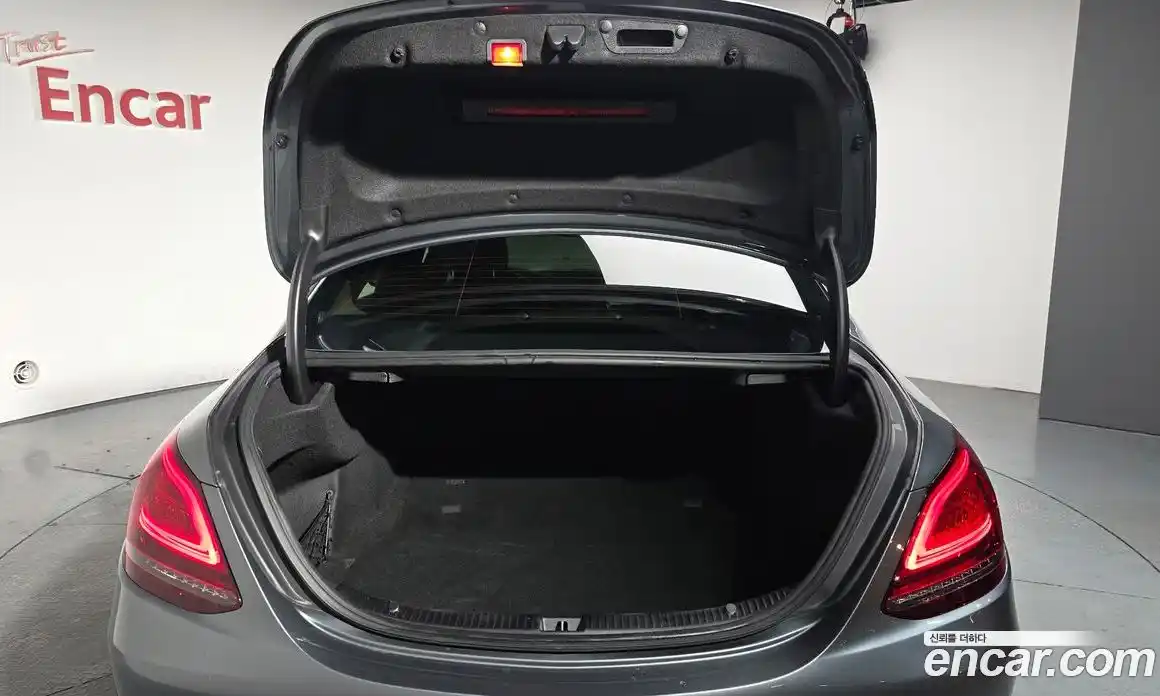 Mercedes-Benz C-Class 2019 2.0 гидро в Москве № 150867, фото 20