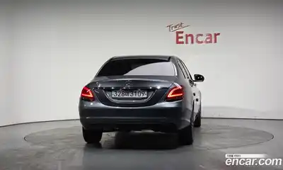 Mercedes-Benz C-Class 2019 2.0 гидро в Москве № 150867, миниатюра 4