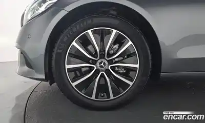 Mercedes-Benz C-Class 2019 2.0 гидро в Москве № 150867, миниатюра 5
