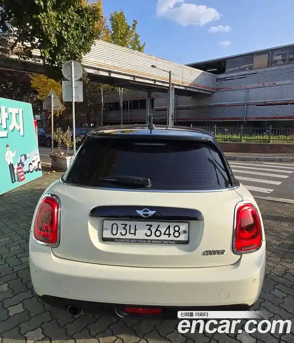 Mini Cooper 2017 1.5 гидро в Москве № 154918, фото 4