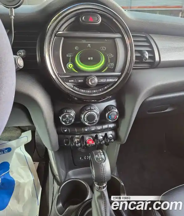 Mini Cooper 2017 1.5 гидро в Москве № 154918, фото 9