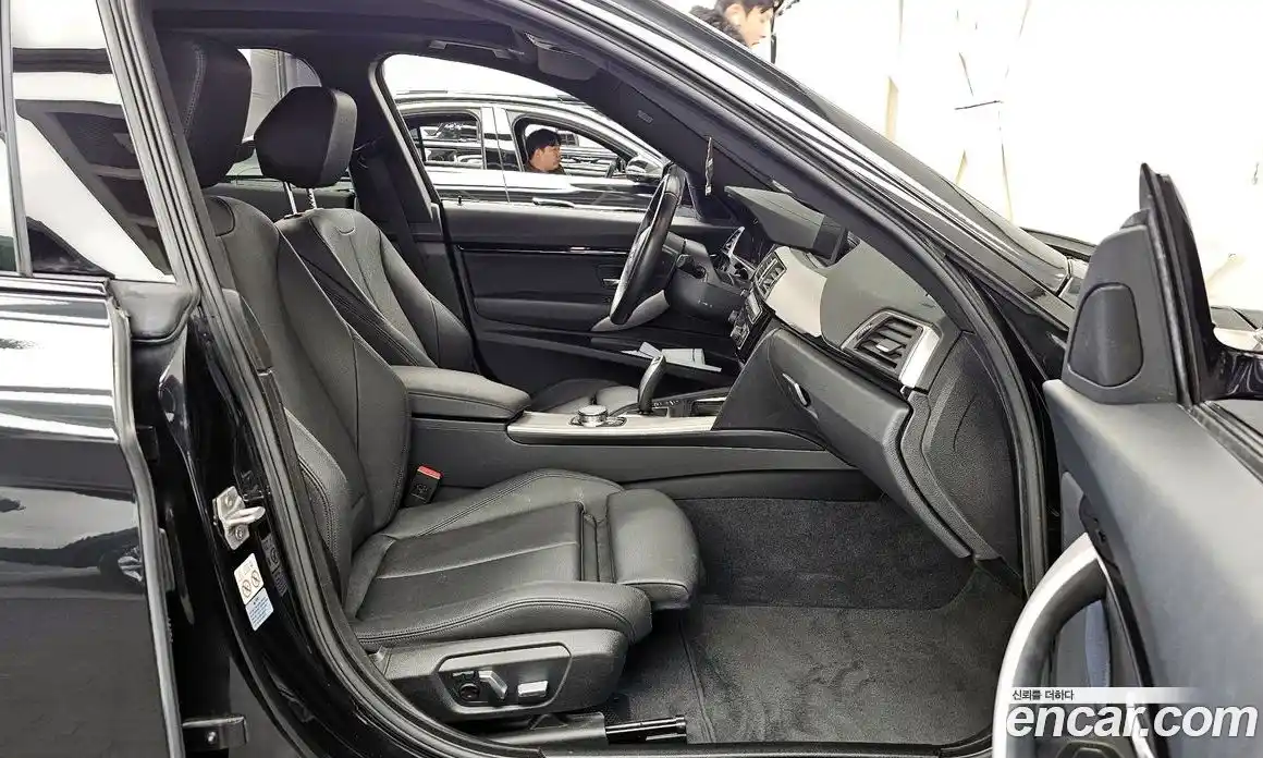 BMW 3-Series 2020 2.0 Автомат в Москве № 157985, фото 11