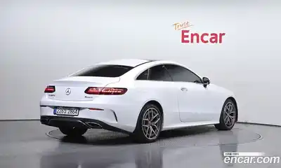Mercedes-Benz E-Class 2022 2.0 гидро в Москве № 161281, миниатюра 2