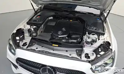 Mercedes-Benz E-Class 2022 2.0 гидро в Москве № 161281, миниатюра 6