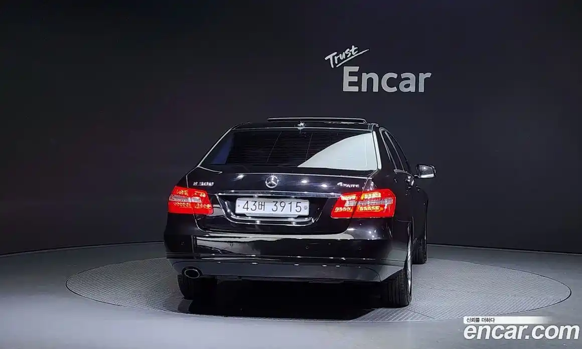 Mercedes-Benz E-Class 2012 1.8 гидро в Москве № 161804, фото 4