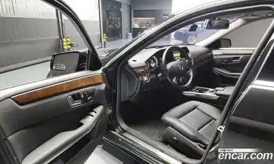 Mercedes-Benz E-Class 2012 1.8 гидро в Москве № 161804, миниатюра 10