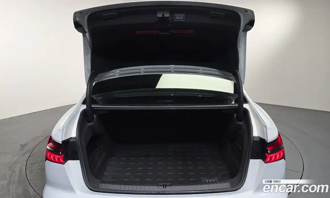 Audi A6 2022 2.0 гидро, фото 20