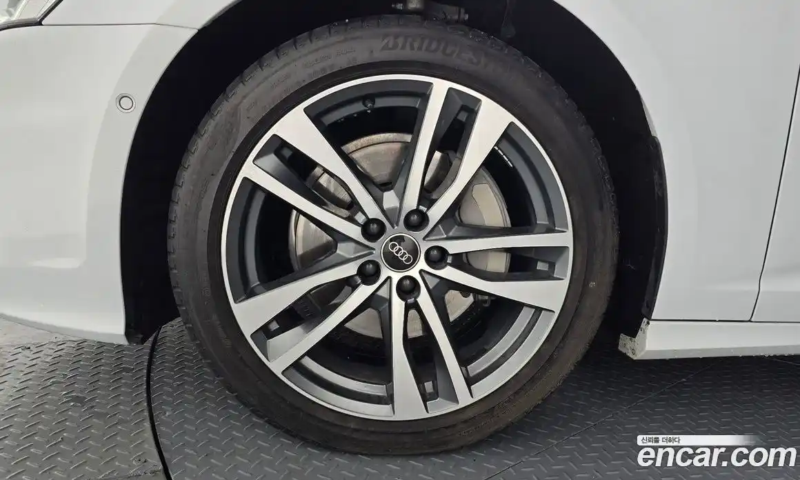 Audi A6 2022 2.0 гидро, фото 5