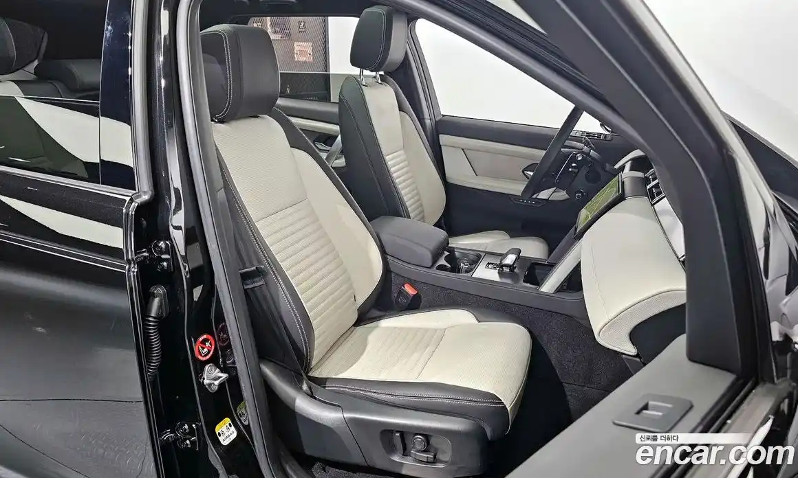 Land Rover Discovery Sport 2024 2.0 гидро в Москве № 166061, фото 12