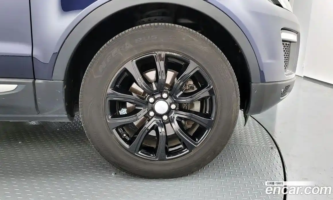 Land Rover Range-Rover Evoque 2018 2.0 гидро в Москве № 166429, фото 5