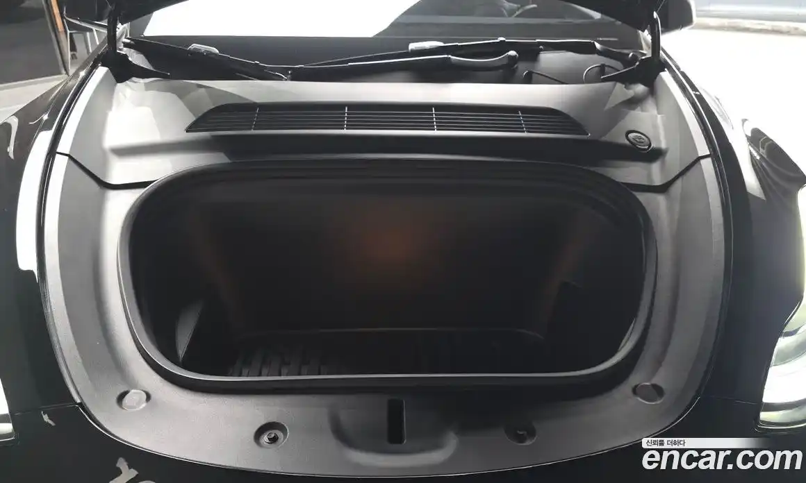 Tesla Model Y 2023 0.2 гидро в Москве № 167588, фото 6