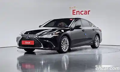 Lexus ES, 2020