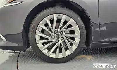 Lexus ES 2020 2.5 гидро в Москве № 168150, миниатюра 5