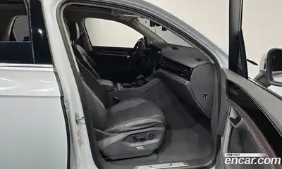Volkswagen Touareg 2023 3.0 гидро в Москве № 168717, миниатюра 11