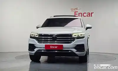 Volkswagen Touareg 2023 3.0 гидро в Москве № 168717, миниатюра 3