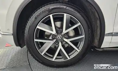 Volkswagen Touareg 2023 3.0 гидро в Москве № 168717, миниатюра 5