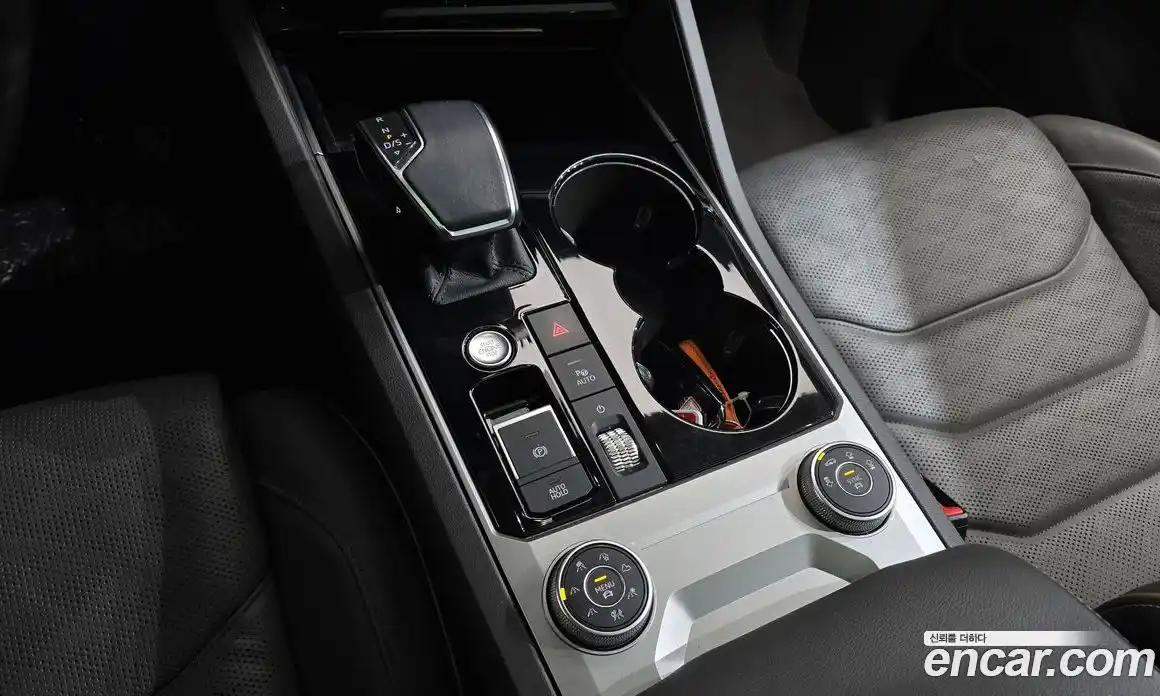 Volkswagen Touareg 2023 3.0 гидро в Москве № 168717, фото 9
