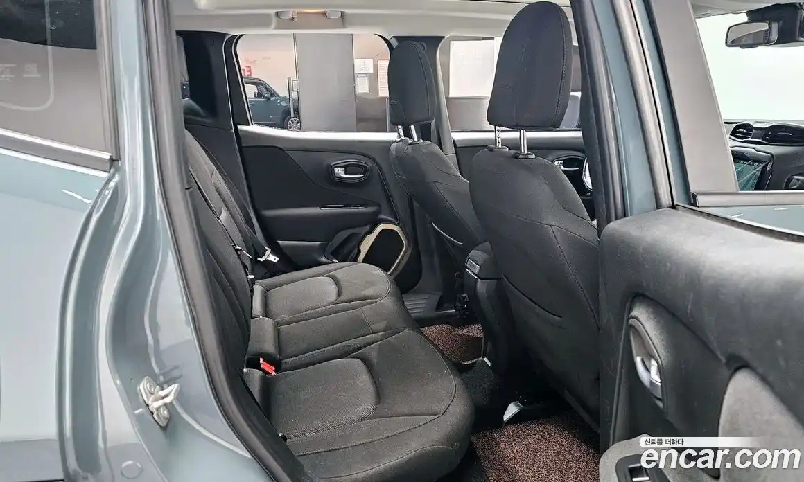 Jeep Renegade 2016 2.0 гидро в Москве № 169846, фото 12