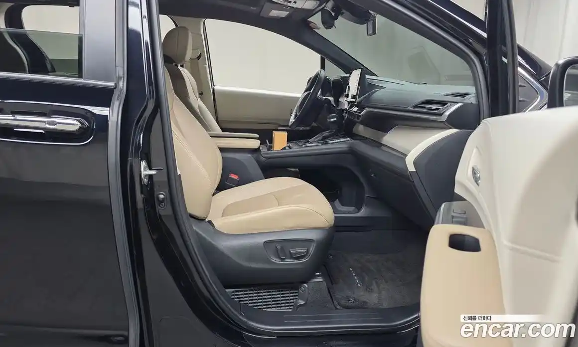 Toyota Sienna 2021 2.5 гидро в Москве № 170256, фото 11