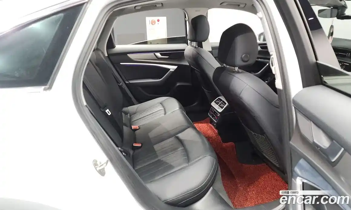 Audi A6 2022 2.0 гидро, фото 12