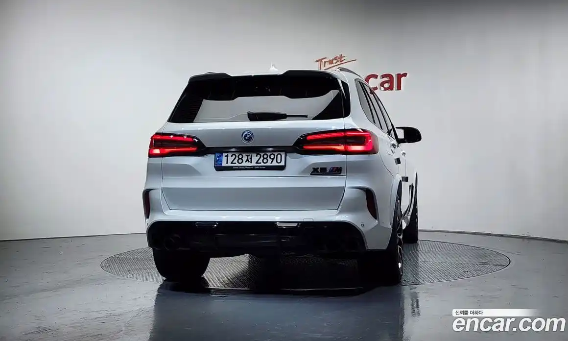 BMW X5M 2023 4.4 гидро в Москве № 191887, фото 3