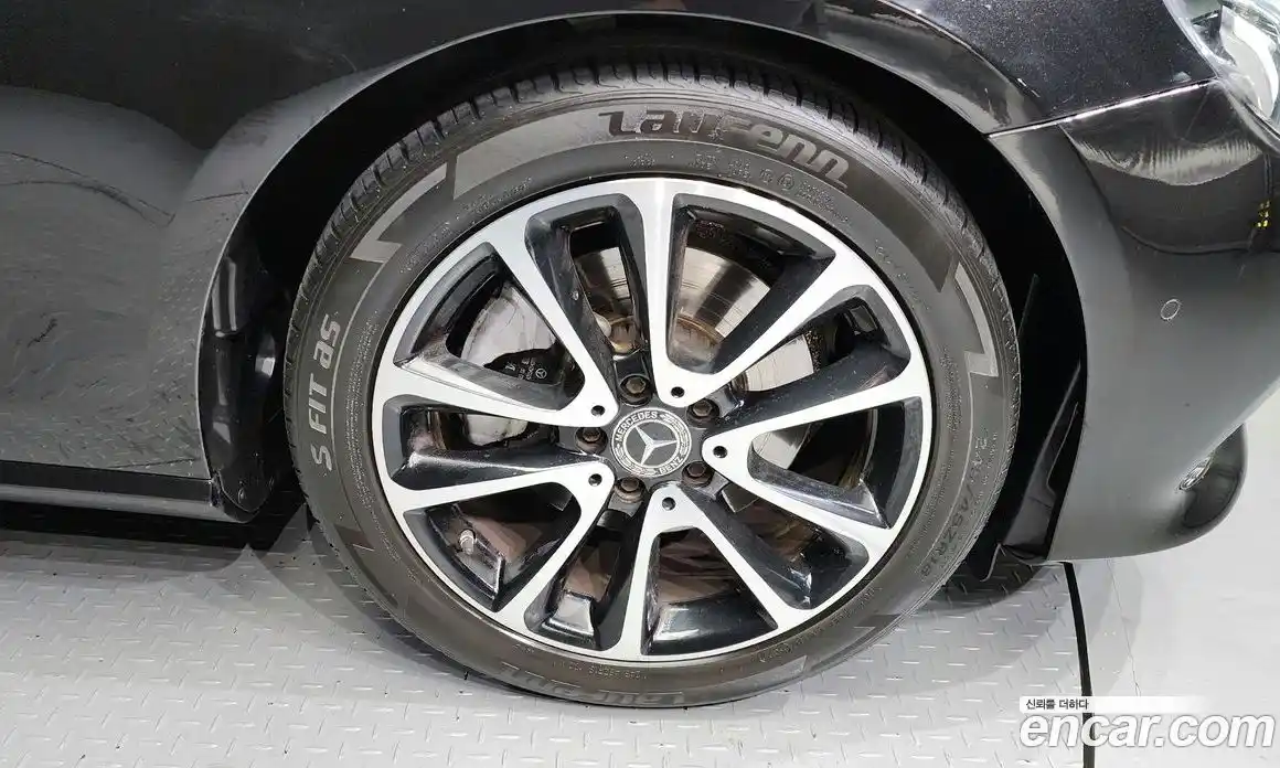 Mercedes-Benz E-Class 2020 2.0 гидро, фото 5