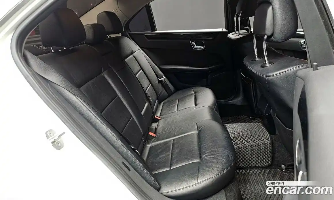 Mercedes-Benz E-Class 2010 1.8 гидро в Москве № 194989, фото 12