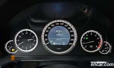 Mercedes-Benz E-Class 2010 1.8 гидро в Москве № 194989, миниатюра 8