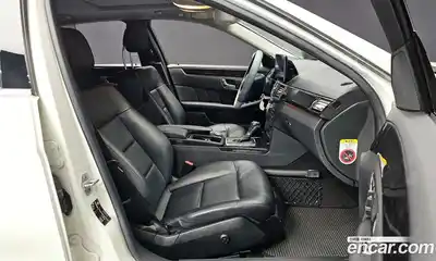 Mercedes-Benz E-Class 2010 1.8 гидро в Москве № 194989, миниатюра 10