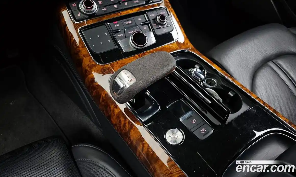 Audi A8 2011 6.3 гидро в Москве № 196598, фото 9