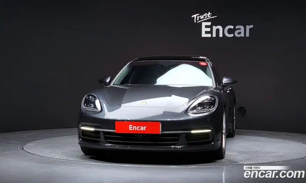 Porsche Panamera 2018 3.0 гидро в Москве № 197632, фото 3