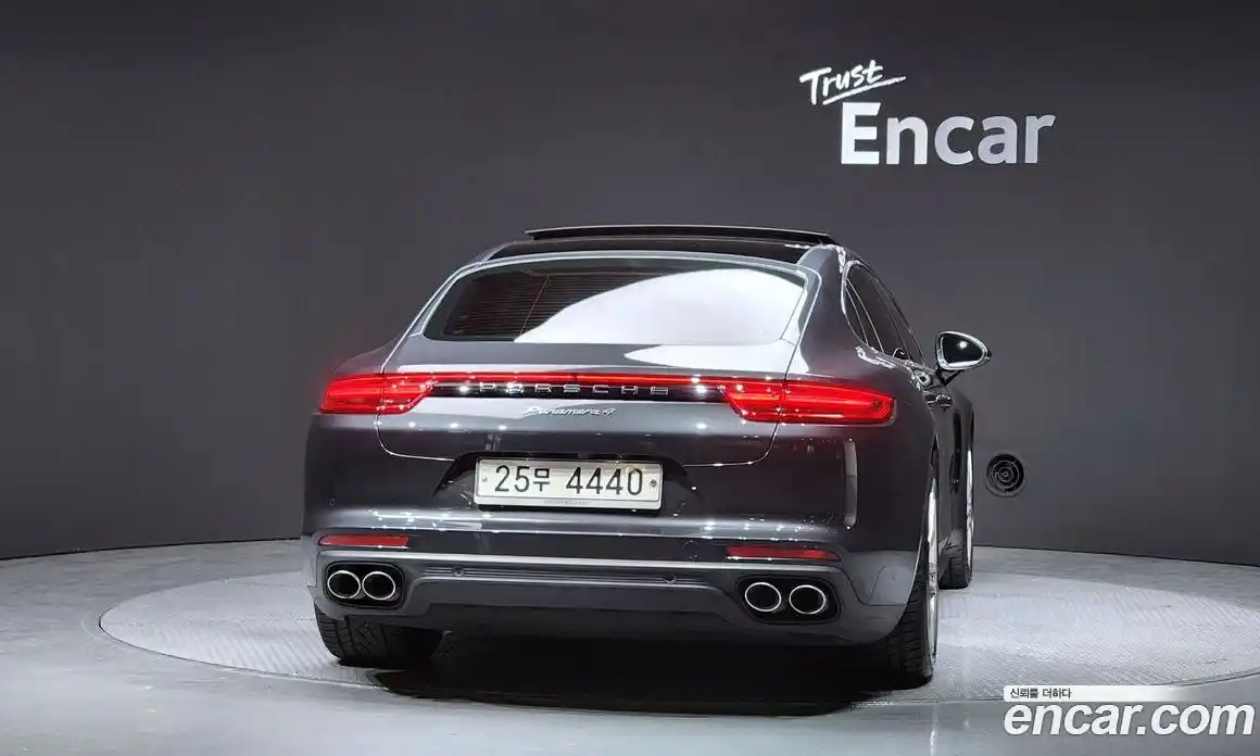 Porsche Panamera 2018 3.0 гидро в Москве № 197632, фото 4