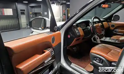Land Rover Range-Rover 2016 4.4 гидро в Москве № 198159, миниатюра 11
