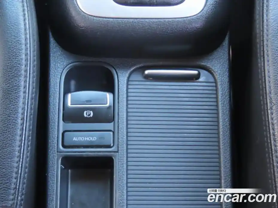 Volkswagen Tiguan 2015 2.0 гидро в Москве № 199347, фото 14