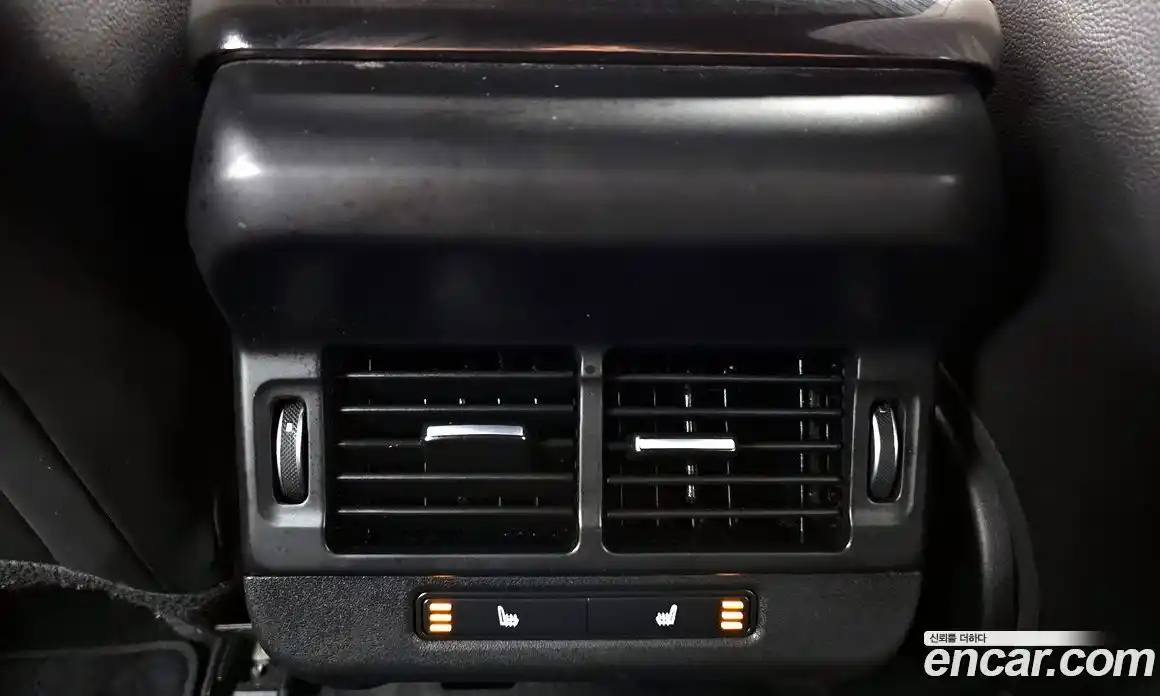 Land Rover Range-Rover Evoque 2021 2.0 гидро в Москве № 213322, фото 18