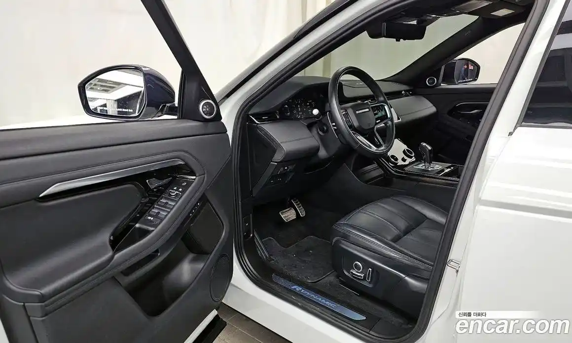 Land Rover Range-Rover Evoque 2021 2.0 гидро в Москве № 213322, фото 10