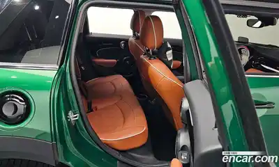 Mini Cooper 2024 2.0 гидро в Москве № 214012, миниатюра 11