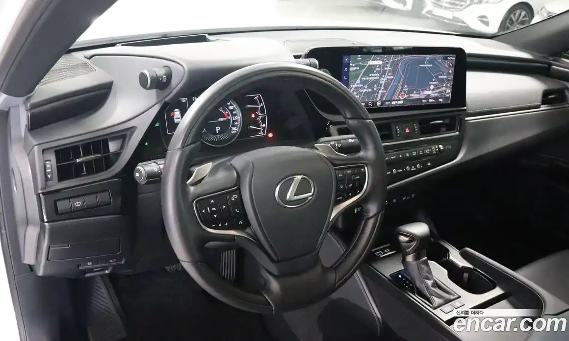 Lexus ES 2024 2.5 вариатор в Москве № 214771, фото 15