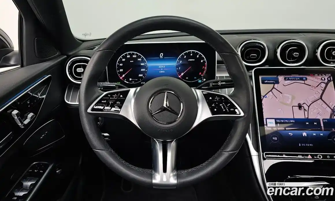 Mercedes-Benz C-Class 2024 2.0 гидро в Москве № 218339, фото 12