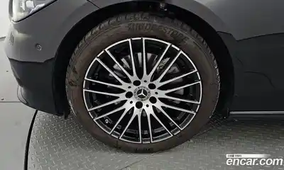 Mercedes-Benz C-Class 2024 2.0 гидро в Москве № 218339, миниатюра 4