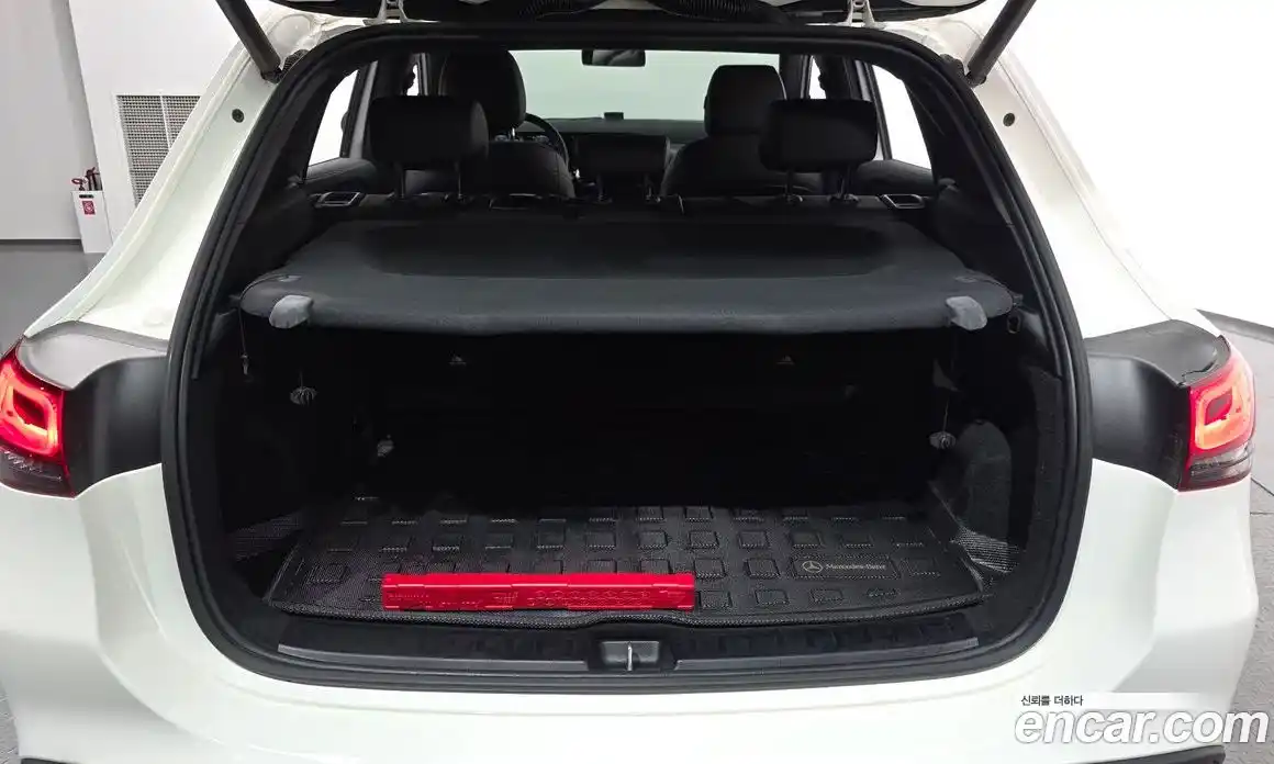 Mercedes-Benz GLA-Class 2021 2.0 гидро в Москве № 220666, фото 20