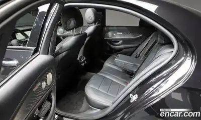 Mercedes-Benz E-Class 2022 2.0 гидро в Москве № 222489, миниатюра 11