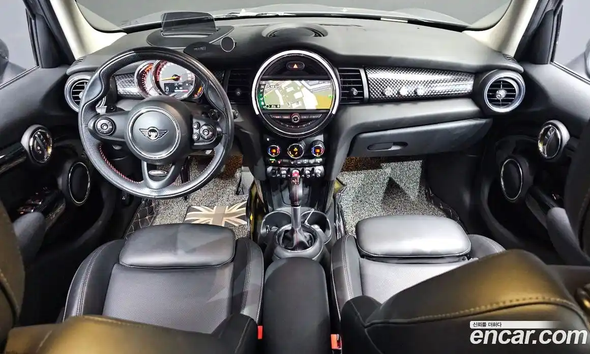 Mini Cooper 2019 2.0 гидро в Москве № 224021, фото 7