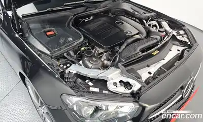 Mercedes-Benz E-Class 2022 2.0 гидро, миниатюра 6