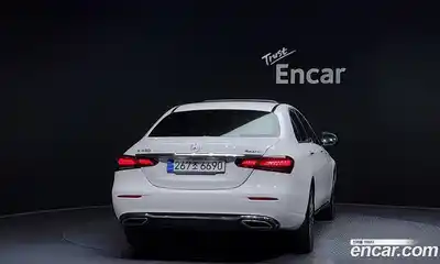 Mercedes-Benz E-Class 2022 2.0 гидро, миниатюра 4